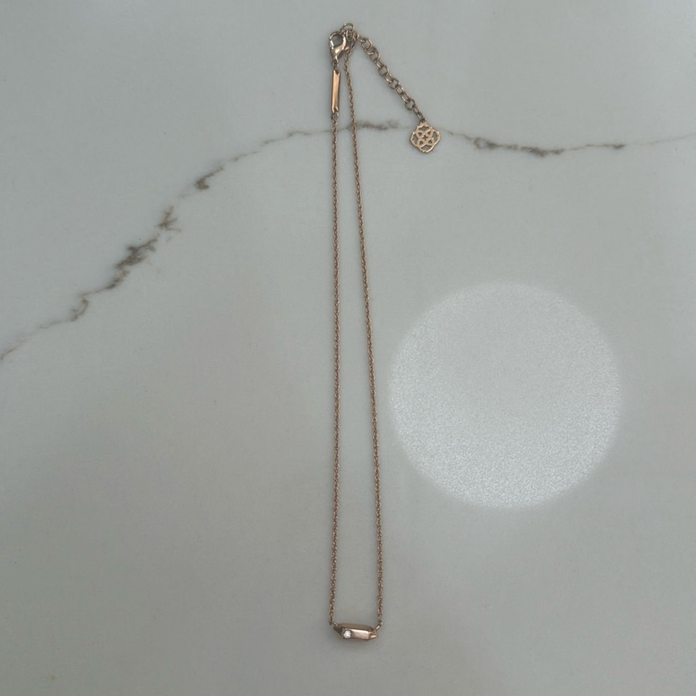 Kendra Scott Rose Gold necklace